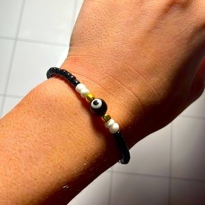 1 pc black eyeball bracelet with gold and white